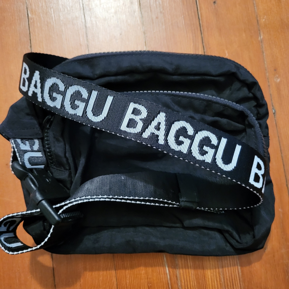 Baggu Logo Black Crossbody Fanny Pack Bag